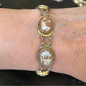 Vintage Silver & Gold Vermeil Cameo Bracelet - Cameos in perfect Condition
